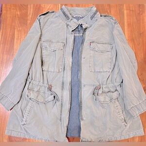 Levi's Women's Lightweight Parachute Cotton Military Jacket